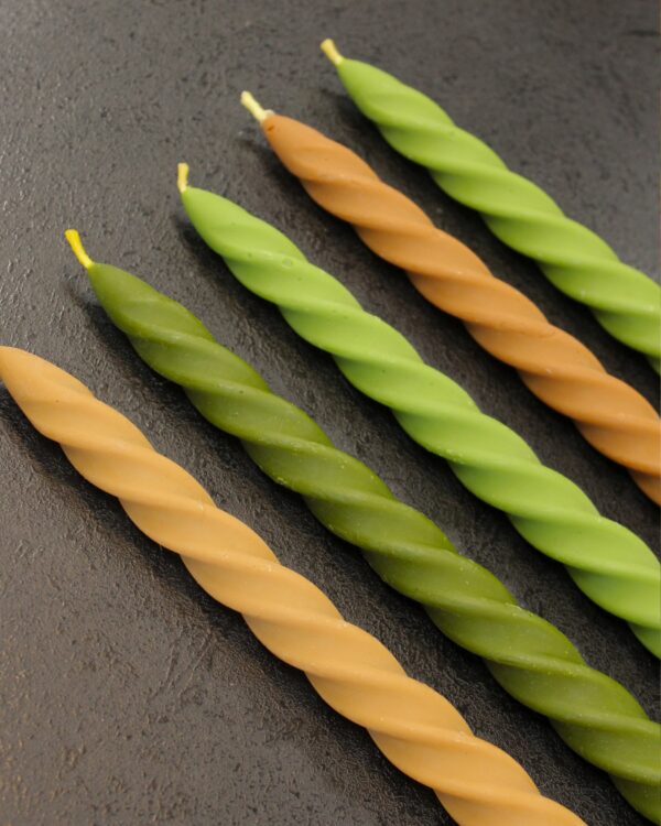 Twisted coloured beeswax candle, various colours | PlanBee